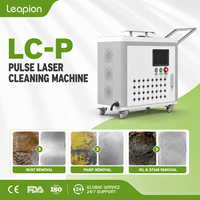 Machine de décapage de rouille au laser portable 100W à bon prix pour le nettoyage de la peinture et de l'huile sur les pièces métalliques.