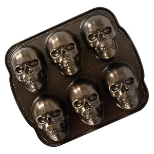 Großhandel Kreative Hoch temperatur beständigkeit Halloween Golden Skeleton Kopfform Cookie Kuchen form