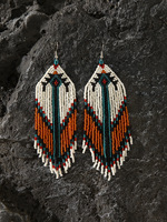 Anting-anting lingkaran berbentuk bunga bergaya boho chic buatan tangan, mutiara, manik-manik biji besar yang lucu, desain vintage untuk pernikahan, mode India