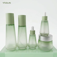 Ensemble cosmétique en PETG, flacon triangulaire pour toner et sérum, flacon conique en PET pour essence, personnalisation du logo OEM, 50 ml/100 ml