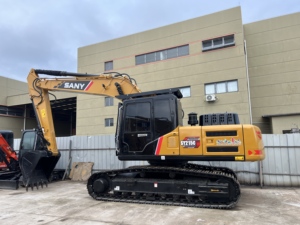 À vendre : excavatrice sur chenilles d'occasion SY215C, machine de construction de 21,5 tonnes, pompe principale et vanne de commande d'origine, sans remplacement. - Product Image 1
