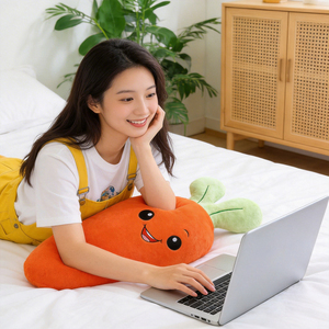 Nuovo Arrivo: Peluche a Forma di Carota Lunga, Vendita Diretta dalla Fabbrica, Cuscino Decorativo a Forma di Carota, Adorabile Cuscino Imbottito a Forma di Verdura - Product Image 3