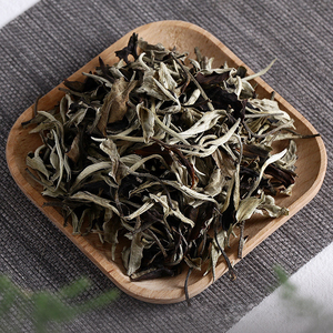 Échantillon gratuit Qualité Brut Puer ISO9001 Yunnan Demi-ferment Thé Puer En Vrac Norme Européenne Lune Lumière Thé Puerh - Product Image 1