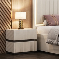 Ensemble de chambre à coucher moderne de luxe, lit king size, tête de lit LED, mobilier complet en bois pour chambre principale d'hôtel ou de maison