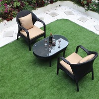 Canapé de jardin en rotin résistant aux intempéries : Ensemble de meubles d'extérieur en osier durable avec coussins pour une utilisation toute l'année sur la terrasse