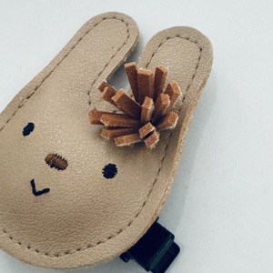 Barrettes en cuir PU pour enfants, motifs animaux et fruits, faites <span class=keywords><strong>à</strong></span> la main, mignonnes, pour bébés filles et tout-petits, vente en gros OEM - Product Image 2