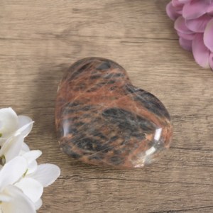 Venta al por mayor de piedra de palma tallada en forma de corazón de piedra lunar gris, de cristal natural pulido, para regalo - Product Image 3