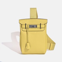 Sac de Poitrine en Cuir Véritable 2026 – Petit Sac à Bandoulière Tendance Unisexe Style Urbain Simple Toutes Saisons avec Fermeture à Loquet