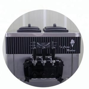 Máquina de Helado Suave Comercial CY-828 con Tres Dispensadores, Compresor de 220V, Larga Vida Útil, Construcción de Acero Inoxidable - Product Image 6