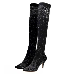 รองเท้าบูทถุงเท้ายาวระดับเข่าแฟชั่นผู้หญิงปี 2024 ส้นสูง 7 ซม. ประดับคริสตัล สไตล์สตริปเปอร์ สำหรับฤดูหนาว - Product Image 1