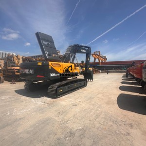 Excavatrice Hyundai 305LC-9T d'occasion, modèle 2022, 30 tonnes, moteur coréen, machine de terrassement - Product Image 5