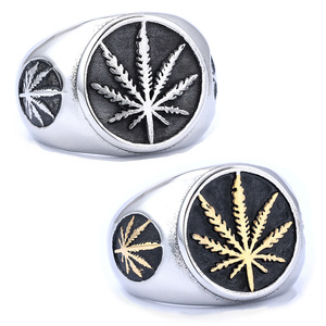 Bague Chevalière Dorée Feuille Cannabis Strass | Bijou CBD Élégant
