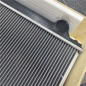 Radiador de sistema de refrigeración de autopartes 6BD1 radiador de refrigeración para TOYOTA LANDCRUISER MT - Product Image 4