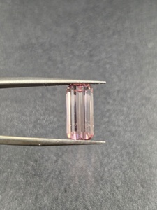 Magníficas Gemas Sueltas al por Mayor de 3.95 Quilates, Alto Brillo, Personalizables, Elegantes, Turmalina Rosa Natural Suave - Product Image 5