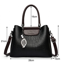 Sacs à main pour femmes en gros d'usine, design simple, sacs à main avec pendentif précieux, sac à bandoulière de luxe en cuir PU souple
