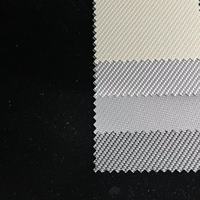 Tissu de protection solaire à 1 % d'ouverture, matière première anti-UV super résistante à la déchirure pour stores enrouleurs et stores de fenêtre