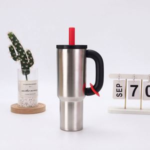 40 Oz Bebida deportiva personalizada Portátil Premium Mejor venta a granel Vacío Metal Moderno Vaso aislado en frío y caliente - Product Image 6