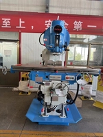 Machine de fraisage CNC verticale Fanuc avec broche conique BT30/BT50, perceuse universelle automatique robuste à vendre