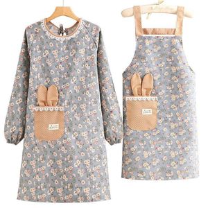 Delantal floral de manga larga con bolsillo de conejo para mujer, para cocinar y usar en la cocina - Product Image 5