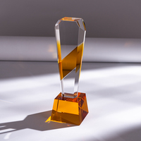 Trofeo de Golf de Cristal Ámbar Personalizado en Oferta - Escultura de Golfista Alado con Base de Bola, Regalo para Ganador de Torneo (Stock Limitado)