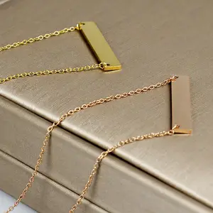 2024 nouveauté bijoux OEM colliers collier plaqué or 18 carats nom personnalisé lettre collier en acier inoxydable