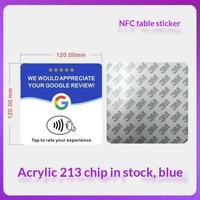 Autocollants de table en plastique NFC, cartes de commentaires Google, panneaux de commande par tapotement et supports de codes QR – Stock direct usine