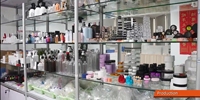 Bouteilles vides en verre de vernis à ongles de brosse carrée de 5ml et 10ml bouteilles de colle de vernis à ongles bouteilles vides de vernis à ongles transparents.