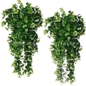 ต้นไม้แขวนประดิษฐ์จากหวายเทียมสีเขียว สำหรับตกแต่งบ้านและนอกบ้าน - Product Image 1