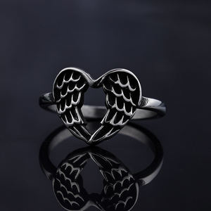 Mode <span class=keywords><strong>Acier</strong></span> <span class=keywords><strong>Inoxydable</strong></span> Gothique Bijoux Vintage Punk Papillon Champignon Coeur Forme Crâne Unique Gothique Anneau Femmes Mix <span class=keywords><strong>Lot</strong></span> - Product Image 5