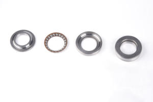 Roulements à billes de direction de moto pour modèles Bajaj Boxer 100 CT Disc <span class=keywords><strong>125</strong></span> Disc 135 <span class=keywords><strong>LS</strong></span> - Product Image 4