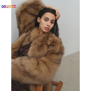 Vente en gros Nouvelle mode Hiver Manteau en fourrure épaisse et chaude pour femmes Manteau en fourrure de renard véritable court - Product Image 4