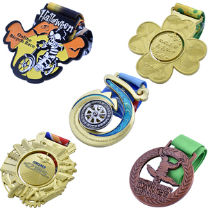 <span class=keywords><strong>El</strong></span> diseño de su propia suspensión ronda hilado deporte correr una maratón de acabado de Metal de aleación de Zinc medalla con cordón - Product Image 5