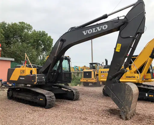 Excavatrice sur chenilles Volvo EC240DL d'occasion de qualité supérieure, modèle 2022, 24 tonnes, excellent état - Product Image 2