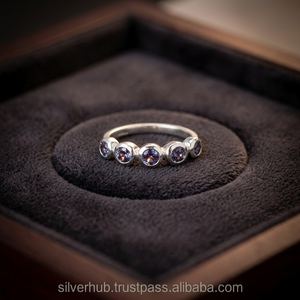 Anillo de Plata de Ley 925 con Alejandrita Hecho a Mano, Personalizable, Elegante, para Boda, Compromiso, Fiesta, Aniversario, Regalo - Product Image 3