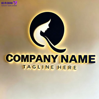 Enseigne commerciale personnalisée rétroéclairée 3D à LED lumière chaude pour salon de beauté, logo et nom de marque intérieur discret de luxe mat brossé pour bureau