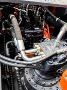 Máy xúc bánh xích 36 tấn với động cơ Cummins 194kw, gầu 1.8m³, tầm với 10705mm, chiều cao 10315mm - Product Image 4