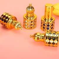 Mini flacon roll-on vide personnalisé doré pour huile essentielle d'oud arabe et attar, avec bouchon à vis et marquage à chaud, de Jiangsu