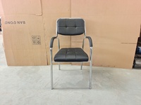 Chaise de bureau à prix avantageux avec 4 pieds, chaises de bureau en cuir rouge et noir sans roulettes