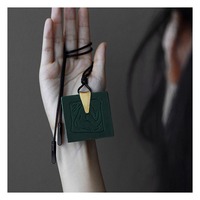 Diffuseur d'arômes écologique suspendu pour voiture et armoire, longue durée, vide, rechargeable, logo personnalisé, en gros
