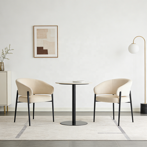 Sillón Moderno Nórdico con Respaldo Curvo Tapizado en Terciopelo y Estructura de Metal Negro para Sala de Estar, Dormitorio y Apartamento - Product Image 2