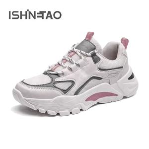 Zapatillas deportivas informales para mujer de alta calidad directas de fábrica Plantilla de goma con forro de cuero genuino de alta calidad para invierno - Product Image 4