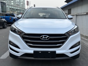 <span class=keywords><strong>Hyundai</strong></span> <span class=keywords><strong>Tucson</strong></span> Modelo <span class=keywords><strong>2015</strong></span>, Transmisión de Doble Embrague Turbo de 1.6, Tracción en Dos Ruedas, Acabado Inteligente, Excelente Auto en Venta - Product Image 1
