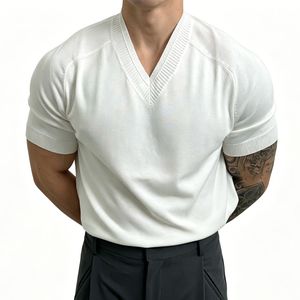 T-shirt tricoté à manches courtes pour hommes, col en V, coupe ajustée, en soie glacée, couleur unie, vêtements d'été pour adolescents - Product Image 5