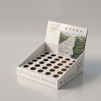Boîte de présentation en carton personnalisée avec trous pour flacons cosmétiques de voyage, baumes à lèvres, huiles essentielles