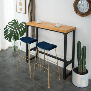 Meubles <span class=keywords><strong>de</strong></span> <span class=keywords><strong>bar</strong></span> à café tendance, <span class=keywords><strong>tabouret</strong></span> haut <span class=keywords><strong>de</strong></span> comptoir en métal doré luxueux avec siège en <span class=keywords><strong>velours</strong></span> courbé - Product Image 5