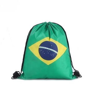 Kit de Aficionados Personalizado con la Bandera Nacional de Brasil para el Evento de Fútbol 2026, Directo de Fábrica, Incluye Gorro, Capa y Bandera de Mano - Product Image 4