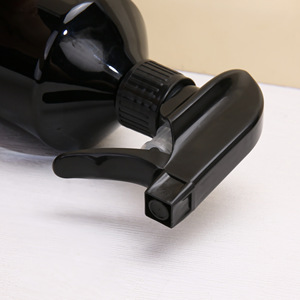 Bouteilles pulvérisatrices noires pour animaux de compagnie 300 ml pour le nettoyage et la désinfection de la cuisine avec pulvérisateur à gâchette - Product Image 2