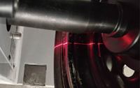 Équilibreuse de roues à écran tactile AUTEC avec télécommande sans fil, positionnement automatique du poids, protection des jantes en alliage, compatibilité universelle des véhicules