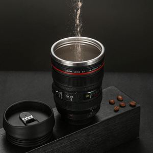 Vaso Térmico de Acero Inoxidable con Tapa de Lente de Cámara, Taza de Café Creativa con Diseño Irregular y Logotipo Personalizado - Product Image 2