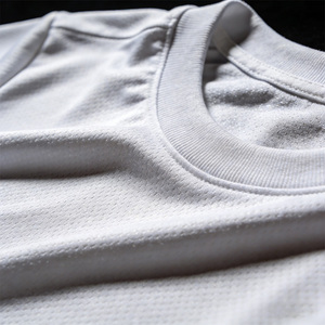 <span class=keywords><strong>Maillot</strong></span> <span class=keywords><strong>de</strong></span> football en polyester 100 % respirant et léger, <span class=keywords><strong>col</strong></span> en <span class=keywords><strong>V</strong></span>, manches oversize, en maille, pour la vente en gros - Product Image 3